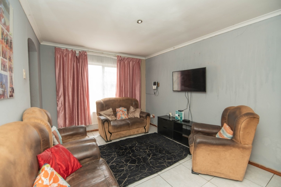 4 Bedroom Property for Sale in Bethelsdorp Eastern Cape